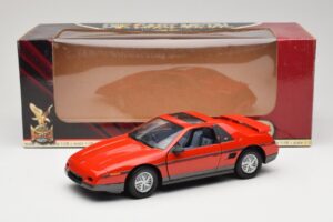 Pontiac Fiero GT Roșu Road Signature 1:18 92588 Metal - imaginea 8 din 8