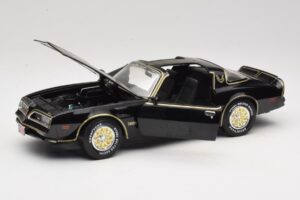 Pontiac Firebird Trans Am SE Smokey and the Bandit Joyride 1:18 33121 Metal - imaginea 2 din 8