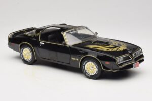 Pontiac Firebird Trans Am SE Smokey and the Bandit Joyride 1:18 33121 Metal - imaginea 6 din 8