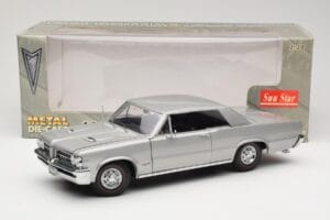 Pontiac GTO Argintiu Sun Star 1:18 1821 Metal - imaginea 8 din 8