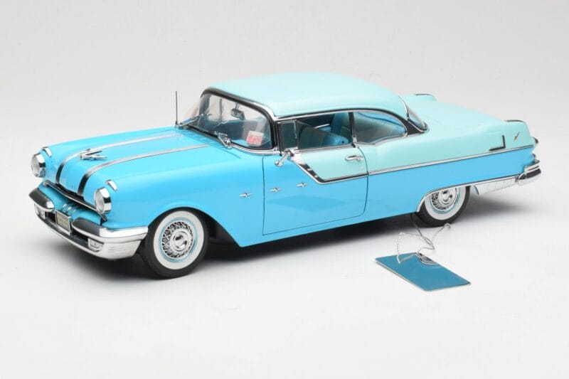 Pontiac Star Chief Albastru Sun Star 1:18 5041 Metal