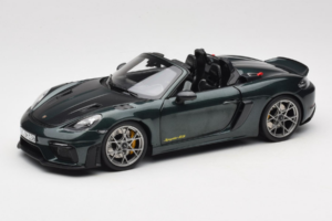 Porsche 718 Spyder RS Weissach Pack Forest Green Norev 1:18 187272 Metal