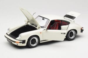 Porsche 911 930 Carrera 3.2 Grand Prix White Minichamps 1:18 100063024 Metal - imaginea 2 din 8