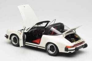 Porsche 911 930 Carrera Targa 3.2 Grand Prix White Minichamps 1:18 100063062 Metal - imaginea 5 din 8