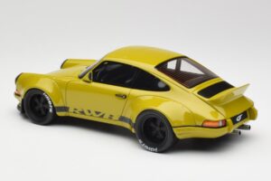 Porsche 911 930 RWB Classic Kaki GT Spirit 1:18 GT120 Rășină - imaginea 5 din 6