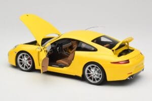 Porsche 911 991 Carrera S Racing Yellow Minichamps 1:18 100061021 Metal - imaginea 5 din 8