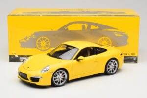 Porsche 911 991 Carrera S Racing Yellow Minichamps 1:18 100061021 Metal - imaginea 8 din 8
