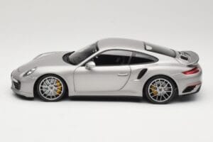 Porsche 911 991 Turbo S Argintiu Minichamps 1:18 113067126 Metal - imaginea 4 din 8