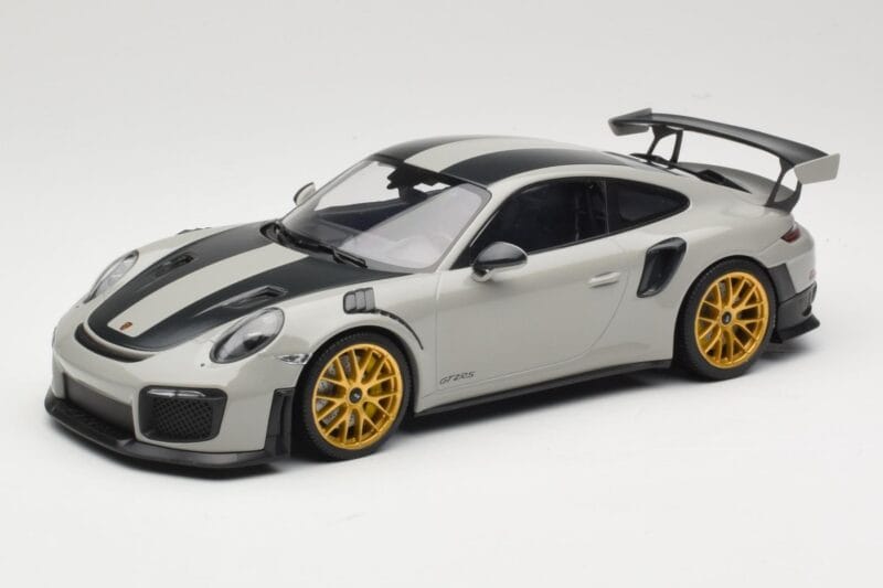 Porsche 911 991.2 GT2 RS Chalk Weissach Package Jante Aurii Minichamps 1:18 155068304 Metal