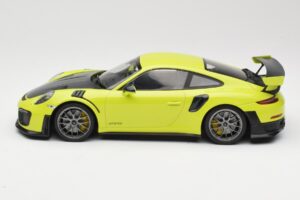 Porsche 911 991.2 GT2 RS Verde Lime cu Jante Argintii Minichamps 1:18 155068309 Metal - imaginea 3 din 6