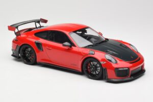 Porsche 911 GT2 RS 991.2 Roșu Jante Negre Minichamps 1:18 155068307 Metal - imaginea 4 din 6