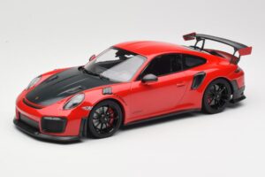 Porsche 911 GT2 RS 991.2 Roșu Jante Negre Minichamps 1:18 155068307 Metal