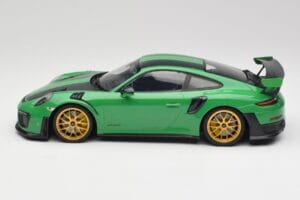 Porsche 911 991.2 GT2 RS Weissach Package British Racing Verde & Roți Aurii Minichamps 1:18 153068318 Metal - imaginea 3 din 6