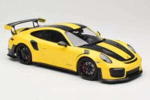Porsche 911 991.2 GT2 RS Weissach Package Galben cu Jante Negre Minichamps 1:18 155068311 Metal - imaginea 4 din 6