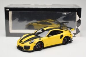 Porsche 911 991.2 GT2 RS Weissach Package Galben cu Jante Negre Minichamps 1:18 155068311 Metal - imaginea 6 din 6