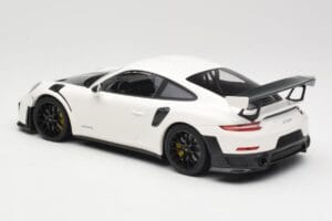 Porsche 911 991.2 GT2 RS Alb cu Jante Negre Minichamps 1:18 155068310 Metal - imaginea 5 din 6