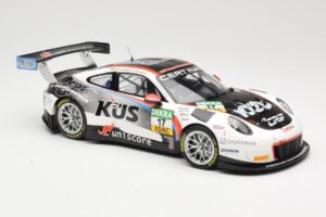 Porsche 911 991.2 GT3 R Kus Team 75 Bernhard #17 M. Ammermüller / M. Jaminet ADAC GT Masters 2017 Minichamps 1:18 155176917 M - imaginea 4 din 6