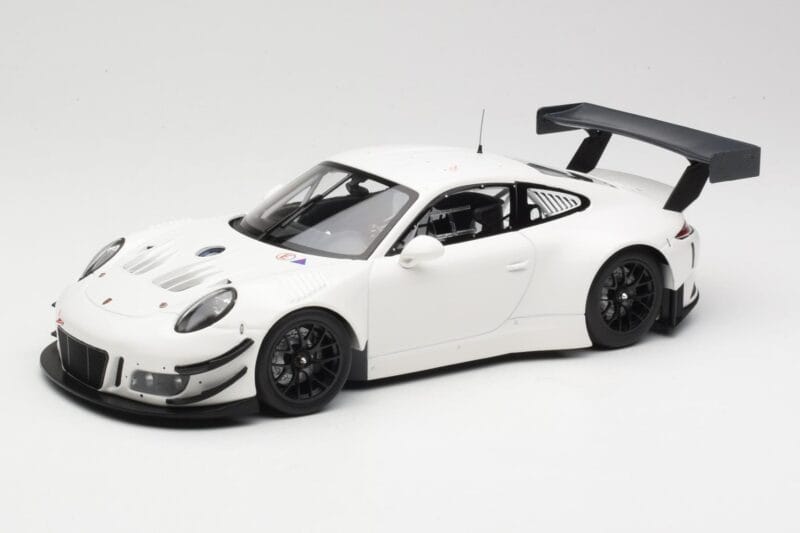 Porsche 911 991.2 GT3 R Alb cu Jante Negre Minichamps 1:18 155186900 Metal