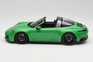 Porsche 911 991.2 Targa 4 GTS British Racing Verde Minichamps 1:18 155061065 Metal - imaginea 3 din 6