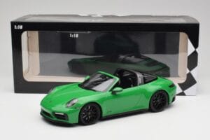 Porsche 911 991.2 Targa 4 GTS British Racing Verde Minichamps 1:18 155061065 Metal - imaginea 6 din 6