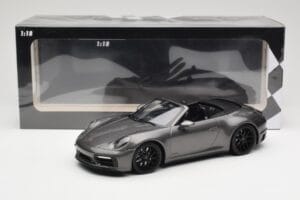 Porsche 911 992 Carrera 4 GTS Cabriolet Grey Metallic Minichamps 1:18 155063031 Metal - imaginea 6 din 6