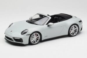 Porsche 911 992 Carrera 4 GTS Cabriolet Gri Minichamps 1:18 155063034 Metal