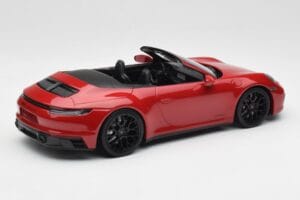 Porsche 911 992 Carrera 4 GTS Cabriolet Roșu Minichamps 1:18 155063032 Metal - imaginea 2 din 6