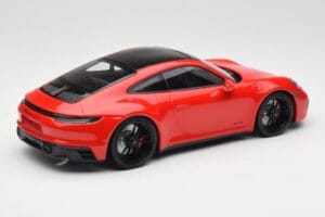 Porsche 911 992 Carrera 4 GTS Roșu Minichamps 1:18 155063100 Metal - imaginea 2 din 6