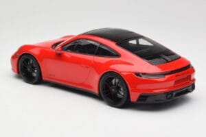 Porsche 911 992 Carrera 4 GTS Roșu Minichamps 1:18 155063100 Metal - imaginea 5 din 6