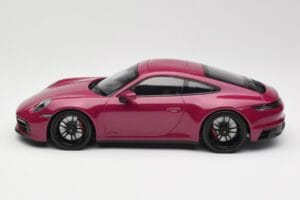 Porsche 911 992 Carrera 4 GTS Rubystar Minichamps 1:18 155063102 Metal - imaginea 3 din 6