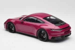 Porsche 911 992 Carrera 4 GTS Rubystar Minichamps 1:18 155063102 Metal - imaginea 5 din 6