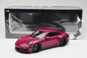 Porsche 911 992 Carrera 4 GTS Rubystar Minichamps 1:18 155063102 Metal - imaginea 6 din 6