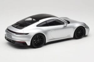 Porsche 911 992 Carrera 4 GTS Argintiu Minichamps 1:18 155063104 Metal - imaginea 2 din 6