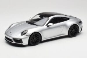 Porsche 911 992 Carrera 4 GTS Argintiu Minichamps 1:18 155063104 Metal