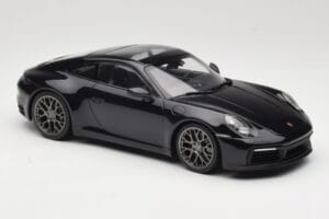 Porsche 911 992 Carrera 4S Blue Metallic Minichamps 1:18 155067321 Metal - imaginea 4 din 6