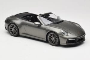 Porsche 911 992 Carrera 4S Cabriolet Mamba Green Metallic Minichamps 1:18 155067337 Metal - imaginea 4 din 6