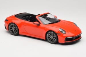 Porsche 911 992 Carrera 4S Cabriolet Portocaliu Minichamps 1:18 155067334 Metal - imaginea 4 din 6