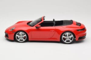 Porsche 911 992 Carrera 4S Cabriolet Roșu Minichamps 1:18 155067331 Metal - imaginea 3 din 6