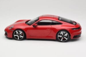 Porsche 911 992 Carrera 4S Carmine Red Minichamps 1:18 155067326 Metal - imaginea 3 din 6