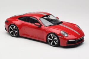 Porsche 911 992 Carrera 4S Carmine Red Minichamps 1:18 155067326 Metal - imaginea 4 din 6