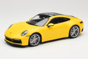 Porsche 911 992 Carrera 4S Galben Minichamps 1:18 155067320 Metal