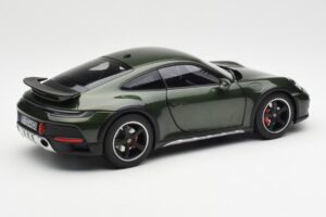 Porsche 911 992 Dakar Oak Verde Metalizat Norev 1:18 187241 Metal - imaginea 3 din 9