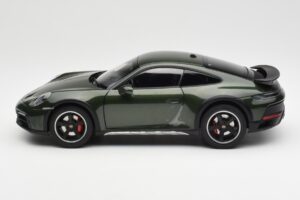 Porsche 911 992 Dakar Oak Verde Metalizat Norev 1:18 187241 Metal - imaginea 5 din 9