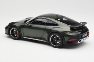 Porsche 911 992 Dakar Oak Verde Metalizat Norev 1:18 187241 Metal - imaginea 8 din 9