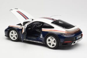 Porsche 911 992 Dakar Rough Roads Norev 1:18 187240 Metal - imaginea 6 din 9