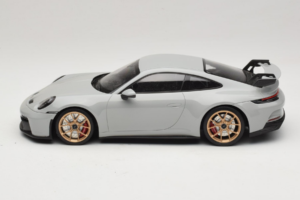 Porsche 911 992 GT3 Chalk Jante Aurii Minichamps 1:18 117069001 Metal - imaginea 3 din 6