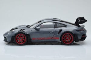 Porsche 911 992 GT3 RS Arctic Gri Pyro Roșu Norev 1:18 187350 Metal - imaginea 4 din 8