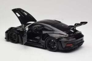 Porsche 911 992 GT3 RS Negru & Jante Negre Concept Minichamps 1:18 911992003 Metal - imaginea 5 din 8