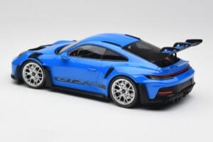 Porsche 911 992 GT3 RS Albastru & Roți Argintii & Decor Negru Minichamps 1:18 153062234 Metal - imaginea 5 din 6