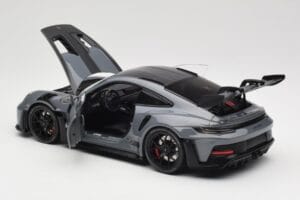 Porsche 911 992 GT3 RS Crayon Weissach Package & Black Wheels Minichamps 1:18 110062024 Metal - imaginea 5 din 8
